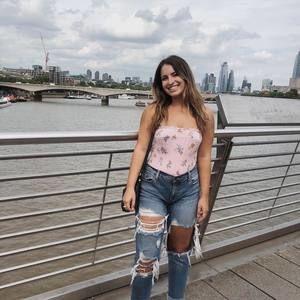 Meet your Posher, Sara